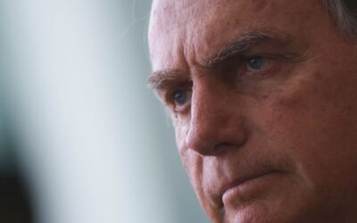 TSE proíbe mentira do PT sobre Bolsonaro