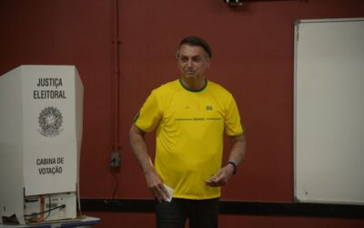 Campanha de Bolsonaro quer fim de ataque às urnas