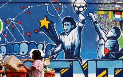 Bola do gol com a mão de Maradona vai a leilão