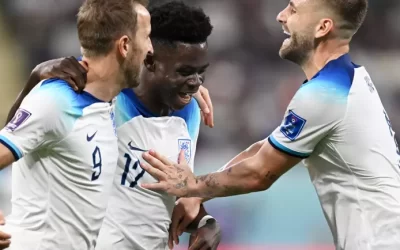 Inglaterra goleia o Irã e larga bem na Copa