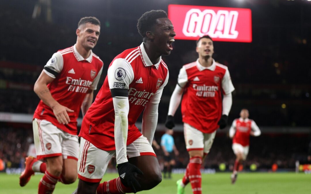 Arsenal vence no Boxing Day e segue líder do Inglês