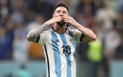Messi leva Argentina à final da Copa do Mundo