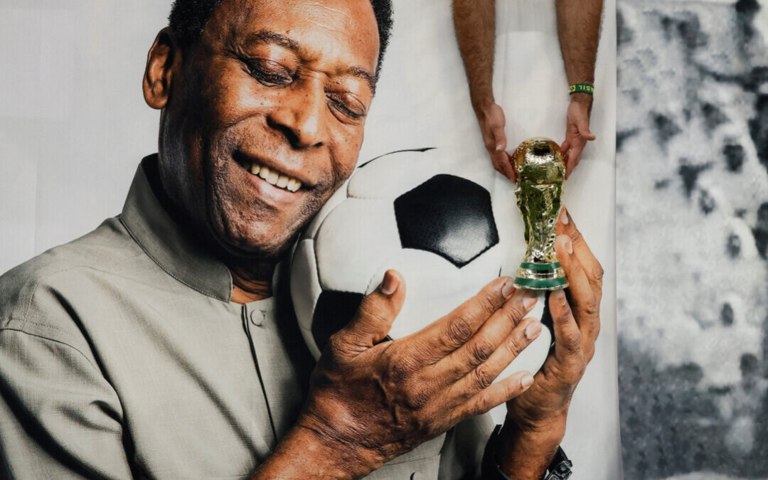 Mundo fica órfão de Pelé após 82 anos