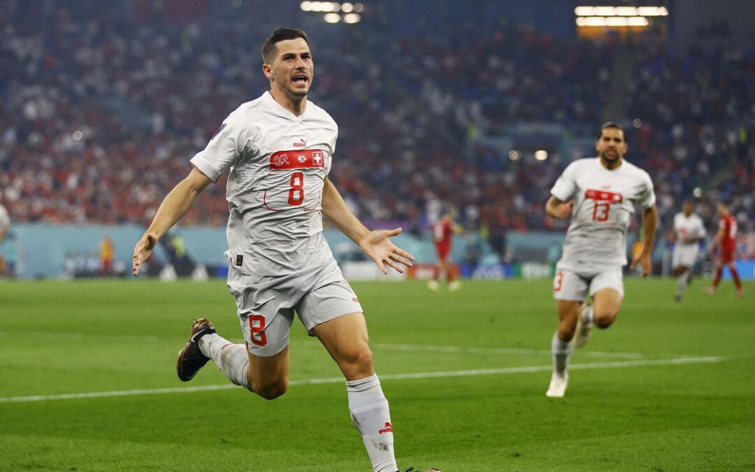 Suíça supera Sérvia por 3 a 2 e avança na Copa