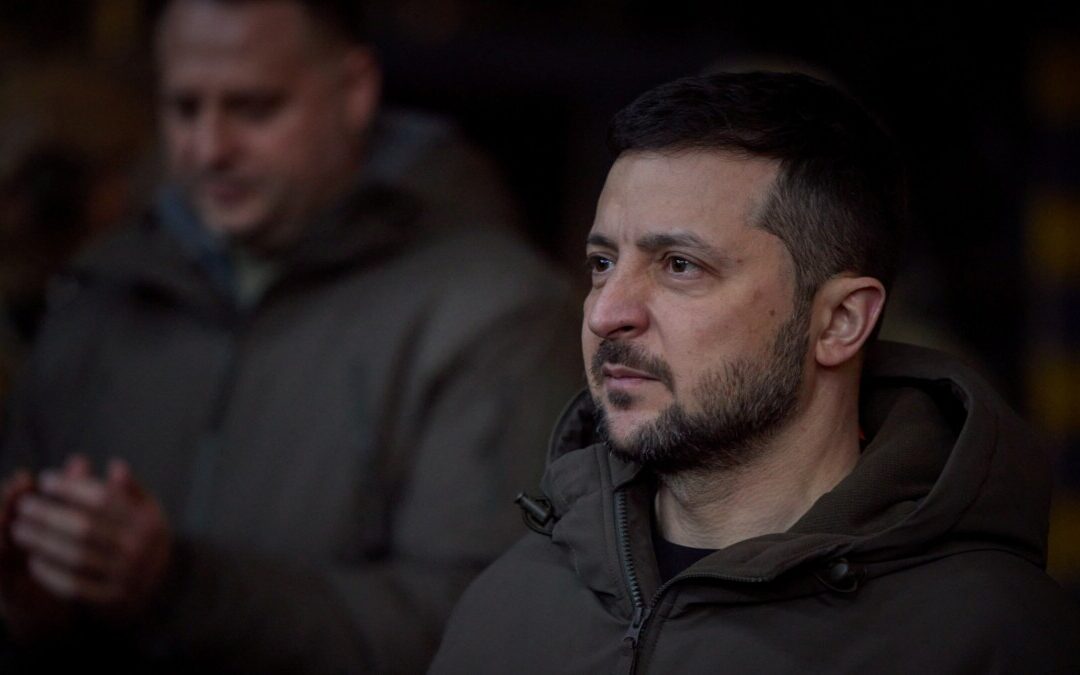 Zelenskiy vai a Washington em busca de mais armas