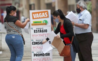 Desemprego encerra 2022 com menor taxa em 7 anos