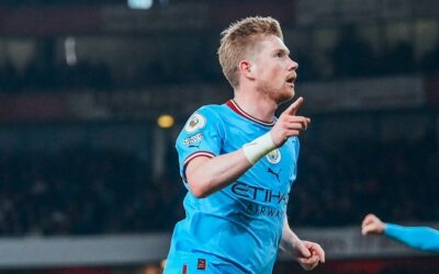 City bate Arsenal em Londres e lidera Premier League