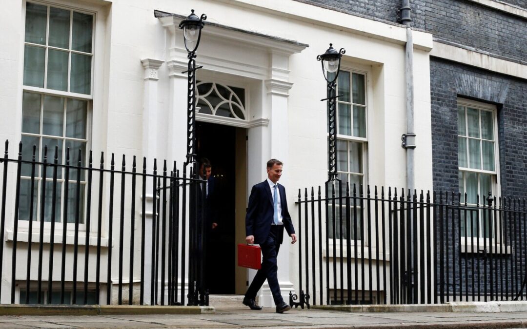 Hunt promete reforma para estimular economia britânica