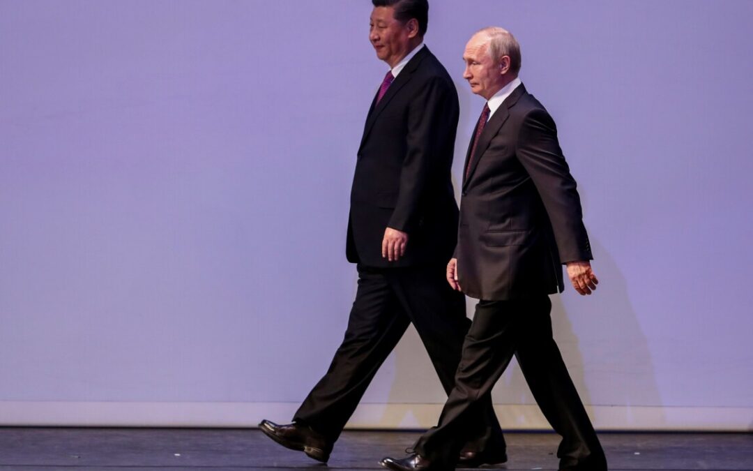 Xi Jinping chega à Rússia para reunião com Putin